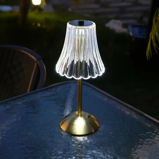 USB CHARGE TABLE LAMP - GOLD / CLEAR