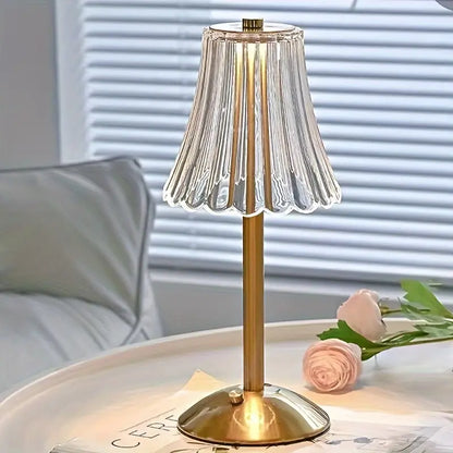 USB CHARGE TABLE LAMP - GOLD / CLEAR